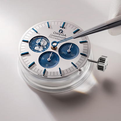 Omega Speedmaster - Silver Snoopy